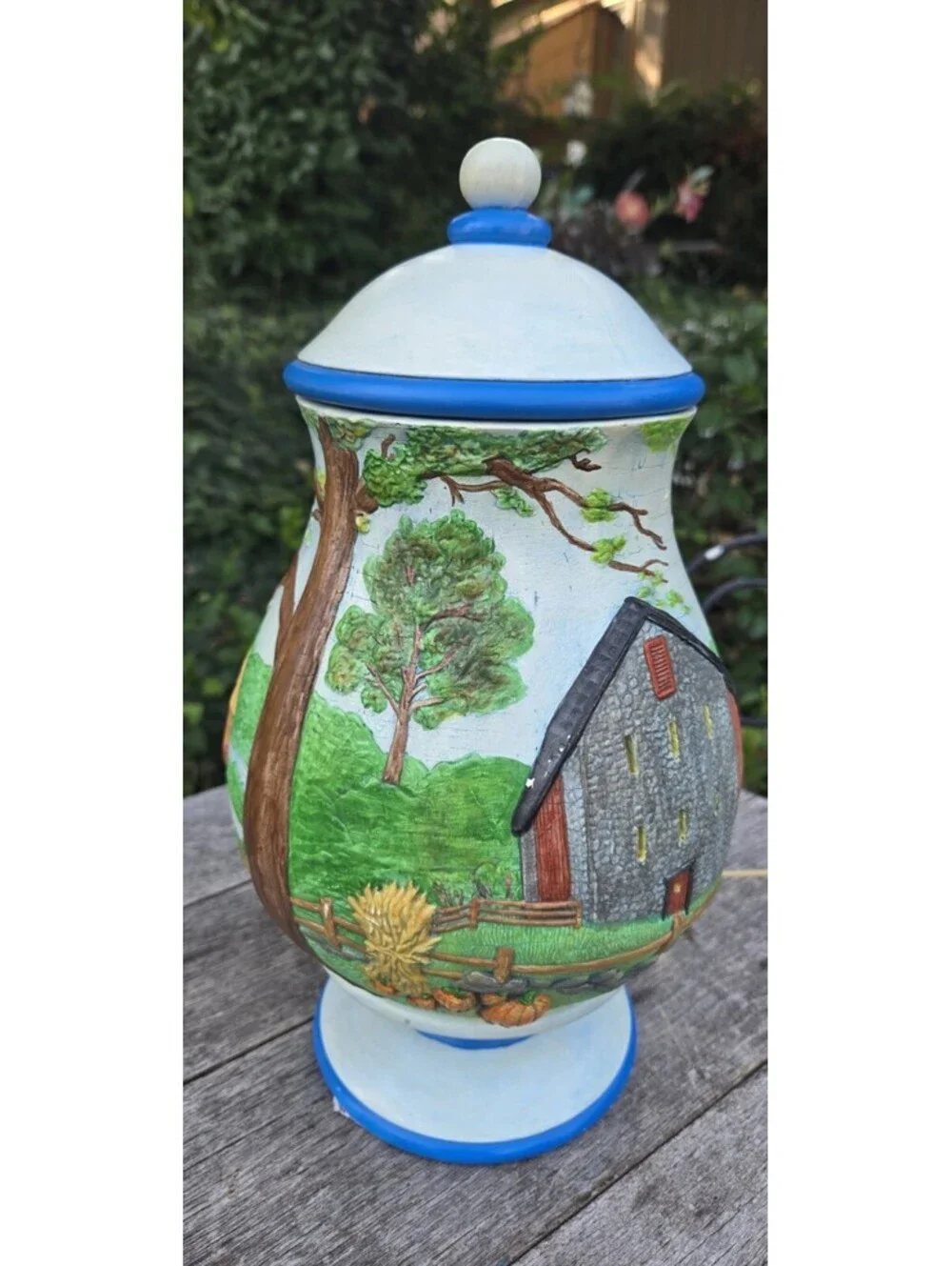 Vintage 1982 Table Lamp Ceramic Apothecary Jar Rustic Farm Barn Scene 13”TX8